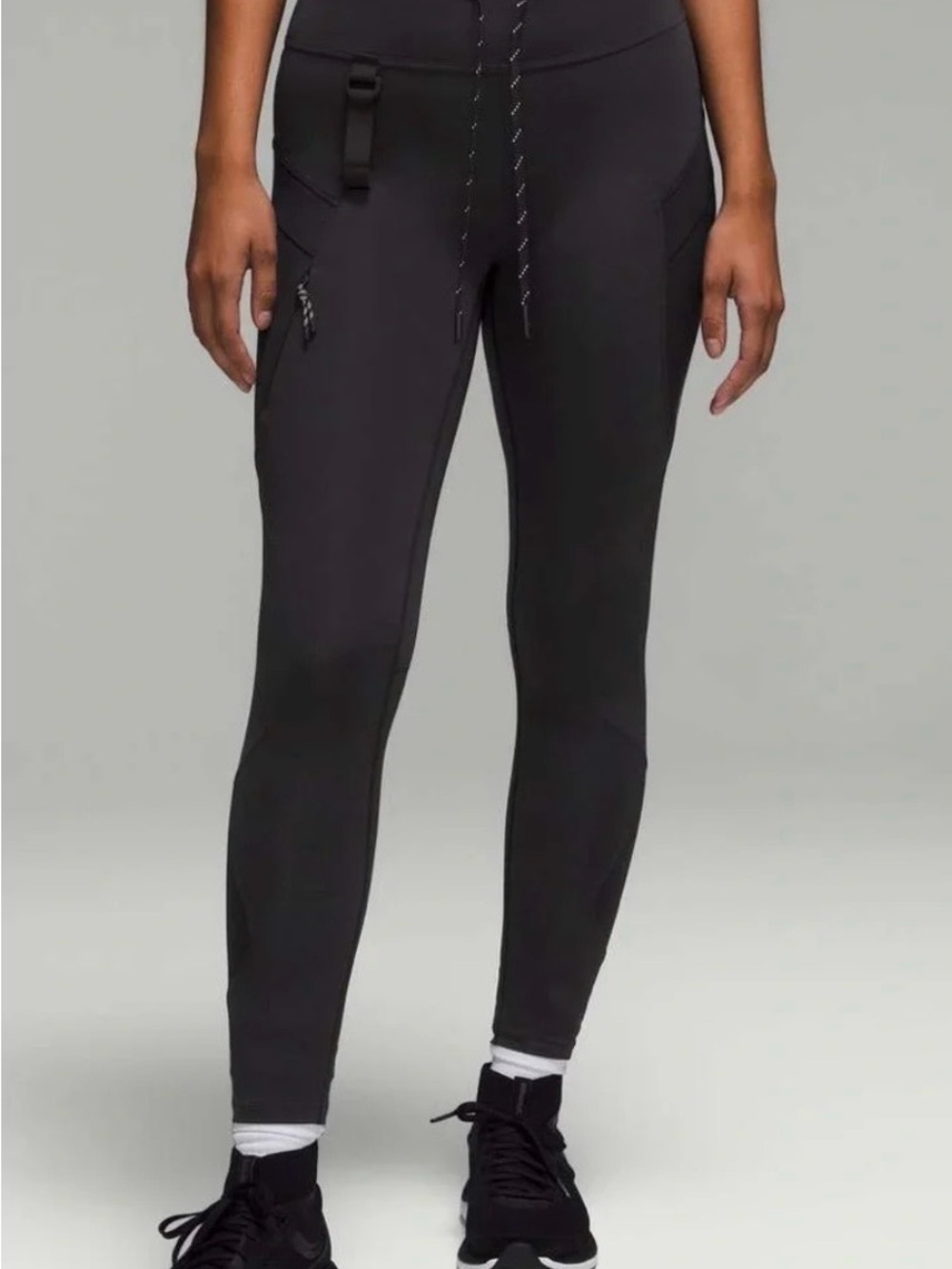 Lululemon Women’s Black hiking Leggings - Sleek Performance